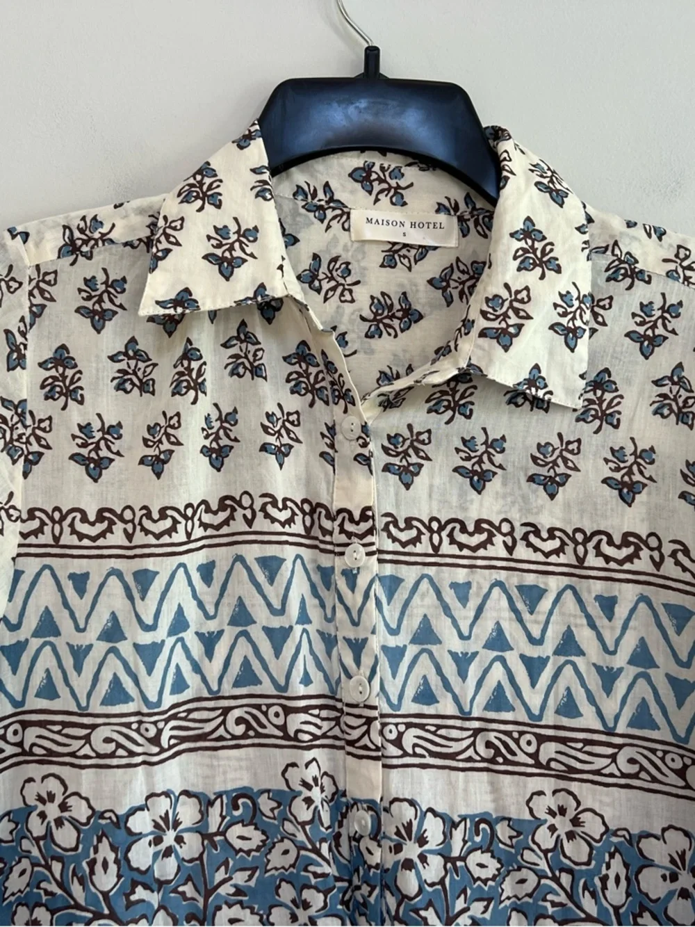 Maison Hotel Justine Floral Button Up Cotton Robe Dress in Ecru White + Blue, S - Picture 7 of 13